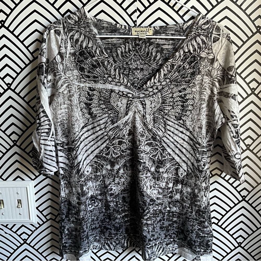 One world fairy core shirt black white embellished size M y2k angel wings 2000s